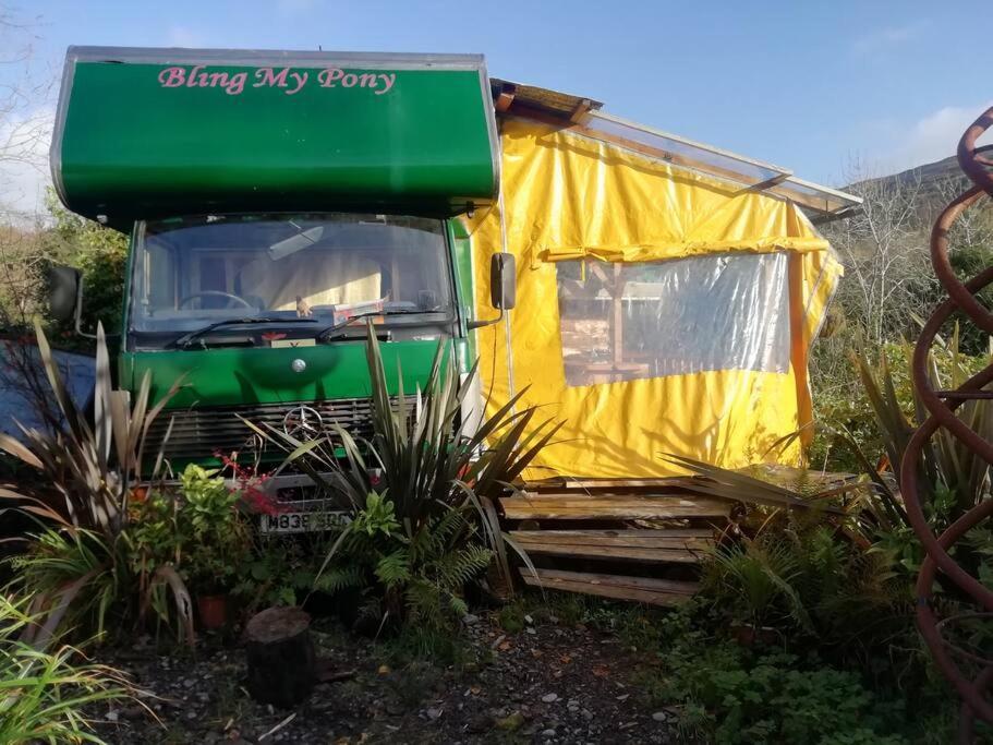 Truck & Pod Creative Nature Retreat. Apartment Bantry